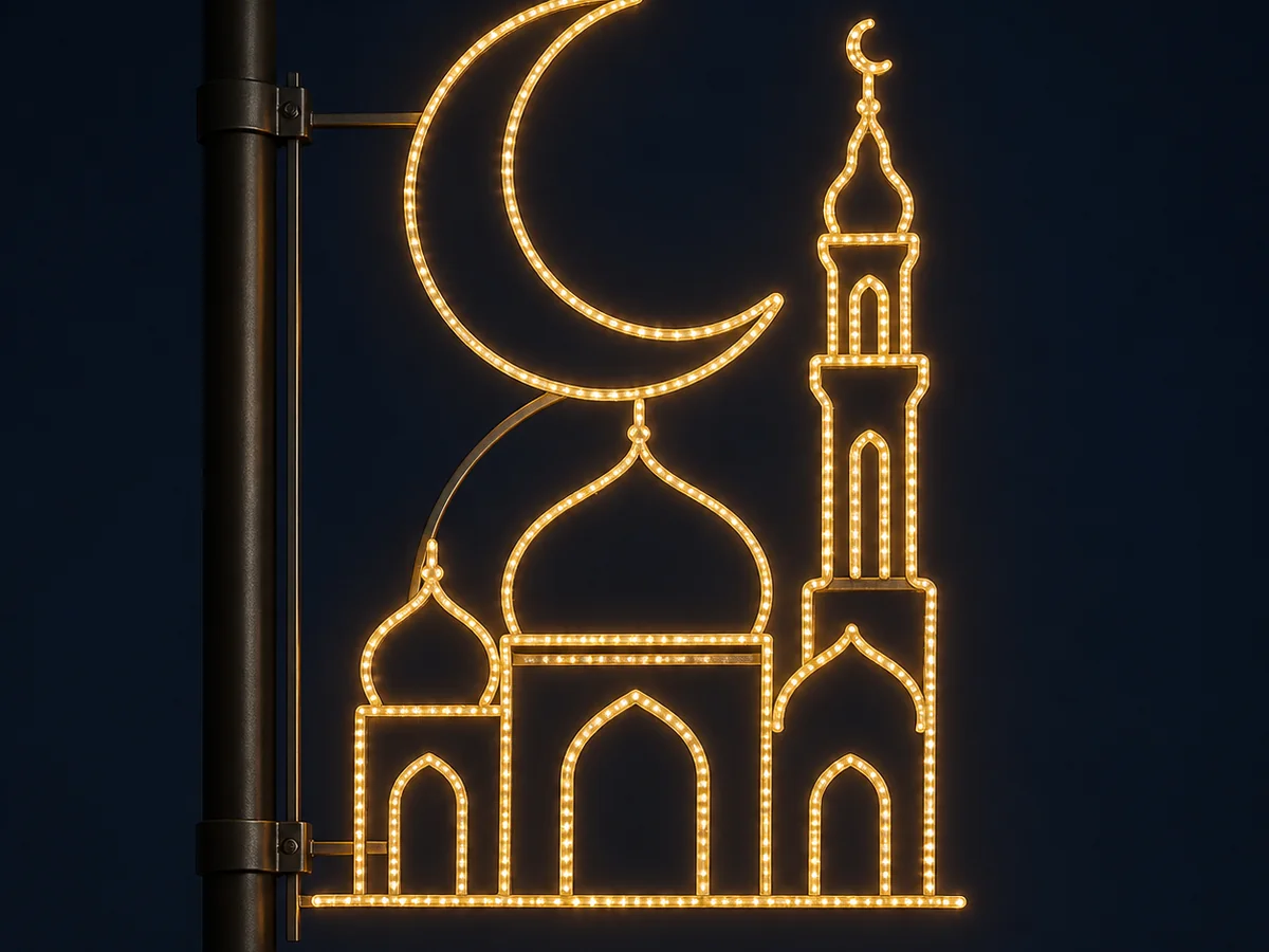 Custom mosque-outline Ramadan lighting motif concept